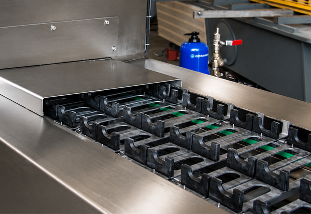 Pallet conveyor