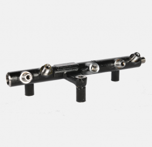 Rampes d'injection après le nettoyage, le dégraissage et la décontamination des particules