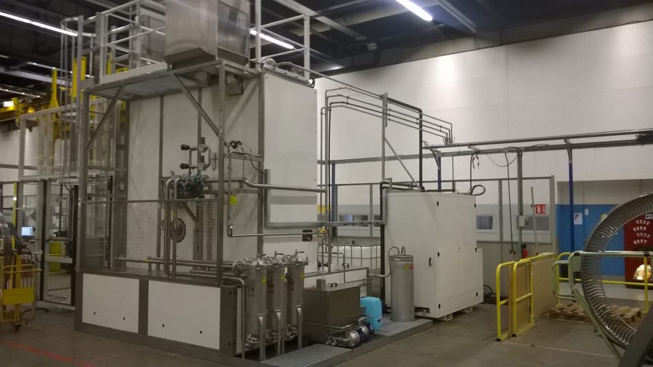Filtration unit and evaporator on parts washer